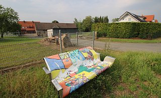 Die Gebäude der Hofanlage am Böckmannsfeld sollen -bis auf das Wohnhaus- abgerissen werden. Auf dem Areal sind zwischen 27 und 42 Wohneinheiten geplant. - Sylvia Tetmeyer Die Gebäude der Hofanlage am Böckmannsfeld sollen -bis auf das Wohnhaus- abgerissen werden. Auf dem Areal sind zwischen 27 und 42 Wohneinheiten geplant. - Sylvia Tetmeyer