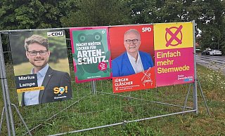 Die ersten Wahlplakate hängen bereits, wie hier in Stemwede an dafür festgelegten Örtlichkeiten. - Joern Spreen-Ledebur Die ersten Wahlplakate hängen bereits, wie hier in Stemwede an dafür festgelegten Örtlichkeiten. - Joern Spreen-Ledebur
