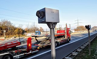 Zwischen den Anschlussstellen Bielefeld-Süd und Bielefeld-Ost in Fahrtrichtung Hannover wird ab Montag die Fahrbahn der A2 saniert. - Jens Reichenbach Zwischen den Anschlussstellen Bielefeld-Süd und Bielefeld-Ost in Fahrtrichtung Hannover wird ab Montag die Fahrbahn der A2 saniert. - Jens Reichenbach
