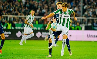 Preußen Münsters Joel Grodowski (vorne), hier im Zweitliga-Duell gegen den SC Paderborn, kommt auf die Alm. - Besim Mazhiqi Preußen Münsters Joel Grodowski (vorne), hier im Zweitliga-Duell gegen den SC Paderborn, kommt auf die Alm. - Besim Mazhiqi