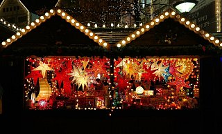 Durch die stark steigenden Corona-Zahlen überlegen sich viele Veranstalter derzeit, ob die Weihnachtsmärkte tatsächlich stattfinden können. - Symbolbild Pixabay Durch die stark steigenden Corona-Zahlen überlegen sich viele Veranstalter derzeit, ob die Weihnachtsmärkte tatsächlich stattfinden können. - Symbolbild Pixabay