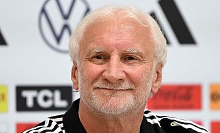 Rudi Völler bleibt bis 2028 DFB-Sportdirektor. - Federico Gambarini/dpa Rudi Völler bleibt bis 2028 DFB-Sportdirektor. - Federico Gambarini/dpa