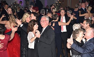 In der Höxteraner Stadthalle erlebten die Handwerker eine rauschende Ballnacht. - Thomas Kube In der Höxteraner Stadthalle erlebten die Handwerker eine rauschende Ballnacht. - Thomas Kube