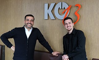Benjamin Albayrak (l.) und Nemro Aslan sind die neuen Inhaber des KÖ13 in Paderborn und starten mit einem Fest in die neue Ära. - Heiko Appelbaum Benjamin Albayrak (l.) und Nemro Aslan sind die neuen Inhaber des KÖ13 in Paderborn und starten mit einem Fest in die neue Ära. - Heiko Appelbaum