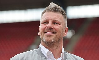 Die Zukunft von SCP-Trainer Lukas Kwasniok ist weiter offen. An Angeboten dürfte es am Ende nicht mangeln. - picture alliance / Sportfoto Zink / Daniel Marr Die Zukunft von SCP-Trainer Lukas Kwasniok ist weiter offen. An Angeboten dürfte es am Ende nicht mangeln. - picture alliance / Sportfoto Zink / Daniel Marr