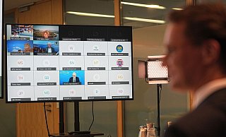 NRW-Ministerpräsidnt Hendrik Wüst spricht zu Beginn der MPK in einer Videokonferenz. - Foto: Michael Kappeler/dpa NRW-Ministerpräsidnt Hendrik Wüst spricht zu Beginn der MPK in einer Videokonferenz. - Foto: Michael Kappeler/dpa
