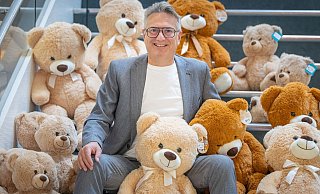 Torsten Mester hat Teddy Toys in den vergangenen 30 Jahren zu einer regional führenden Spielwarenkette aufgebaut. - Oliver Krato Torsten Mester hat Teddy Toys in den vergangenen 30 Jahren zu einer regional führenden Spielwarenkette aufgebaut. - Oliver Krato