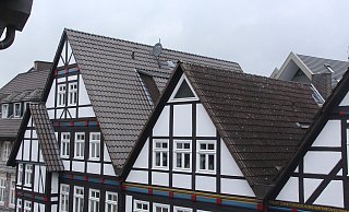 Auch in historischen Stadt- und Ortskernen sollen in einer angemessenen Weise Solardächer möglich sein. - Burkhard Battran Auch in historischen Stadt- und Ortskernen sollen in einer angemessenen Weise Solardächer möglich sein. - Burkhard Battran