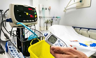 Das Bild zeigt einen Isolationsraum in einem niederländischen Krankenhaus. Auch die Bielefelder Kliniken haben Isolationsräume für mögliche Corona-Patienten vorbereitet. - Jerry Lampen Das Bild zeigt einen Isolationsraum in einem niederländischen Krankenhaus. Auch die Bielefelder Kliniken haben Isolationsräume für mögliche Corona-Patienten vorbereitet. - Jerry Lampen