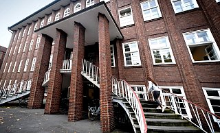 Das altehrwürdige Gebäude des ESG mit seinem markanten Türmchen prägt das Gütersloher Stadtbild. - Andreas Frücht Das altehrwürdige Gebäude des ESG mit seinem markanten Türmchen prägt das Gütersloher Stadtbild. - Andreas Frücht