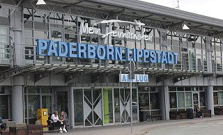In den Herbstferien gibt es von Paderborn aus zusätzliche Flüge nach Griechenland. - Jessica Eberle In den Herbstferien gibt es von Paderborn aus zusätzliche Flüge nach Griechenland. - Jessica Eberle