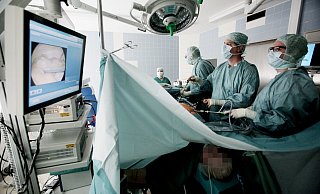 Wie es mit den beiden Krankenhäusern weitergeht, hängt auch vom Land NRW ab. Es soll aber wohl weiterhin Spezialisierungen geben. - www.gerald-dunkel.de Wie es mit den beiden Krankenhäusern weitergeht, hängt auch vom Land NRW ab. Es soll aber wohl weiterhin Spezialisierungen geben. - www.gerald-dunkel.de