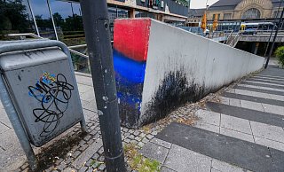 An vielen Stellen sind die Mauern verdreckt. Teilweise erinnert es an Schimmel. - Andreas Zobe An vielen Stellen sind die Mauern verdreckt. Teilweise erinnert es an Schimmel. - Andreas Zobe