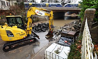 Stillstand: Die Baustelle unter der Bahnbrücke an der Von-der-Recke-Straße ruht seit Monaten. - Barbara Franke Stillstand: Die Baustelle unter der Bahnbrücke an der Von-der-Recke-Straße ruht seit Monaten. - Barbara Franke
