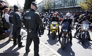 Die von Rockern ausgehende Gewalt nimmt laut LKA NRW zu. - imageBROKER Die von Rockern ausgehende Gewalt nimmt laut LKA NRW zu. - imageBROKER