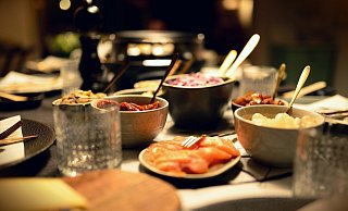 Am Silvesterabend darf ein festliches Essen nicht fehlen. Bei diesen Restaurants gibt es einzelne Gerichte oder Menüs zum Mitnehmen. - Pixabay Am Silvesterabend darf ein festliches Essen nicht fehlen. Bei diesen Restaurants gibt es einzelne Gerichte oder Menüs zum Mitnehmen. - Pixabay