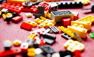 Die Frau handelte mit Lego- und Starwars-Spielzeug. - Pixabay Die Frau handelte mit Lego- und Starwars-Spielzeug. - Pixabay