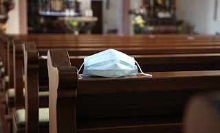 Die evangelische Kirche verzichtet auf Präsenz-Gottesdienste - die Katholiken werden Messen halten. - Symbolfoto/picture alliance Die evangelische Kirche verzichtet auf Präsenz-Gottesdienste - die Katholiken werden Messen halten. - Symbolfoto/picture alliance