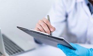 Probleme bereitet momentan der Mangel an Pflegepersonal, so der Gesundheitsexperte Uwe Borchers. - Symbolfoto/ Pixabay Probleme bereitet momentan der Mangel an Pflegepersonal, so der Gesundheitsexperte Uwe Borchers. - Symbolfoto/ Pixabay