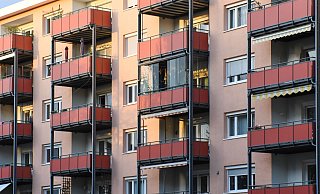 Mietwohnungen und Wohnungen aus sozialem Wohnungsbau im Freiburger Westen. In Deutschland fehlen hunderttausende bezahlbare Wohnungen. - Symbolfoto/picture alliance Mietwohnungen und Wohnungen aus sozialem Wohnungsbau im Freiburger Westen. In Deutschland fehlen hunderttausende bezahlbare Wohnungen. - Symbolfoto/picture alliance
