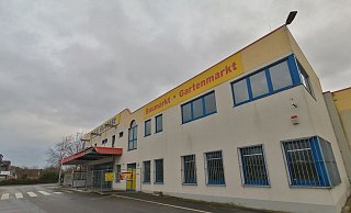 In den ehemaligen Baumarkt Max Bahr an der Hauptstraße sollen bald drei Händler einziehen. Zwei Mietverträge sind bereits unterzeichnet. - Marion Pokorra-Brockschmidt In den ehemaligen Baumarkt Max Bahr an der Hauptstraße sollen bald drei Händler einziehen. Zwei Mietverträge sind bereits unterzeichnet. - Marion Pokorra-Brockschmidt