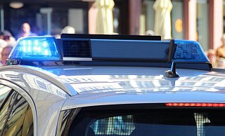 Die Polizei fahndet nach einem unbekannten Mann. - Symbolbild: Pixabay Die Polizei fahndet nach einem unbekannten Mann. - Symbolbild: Pixabay