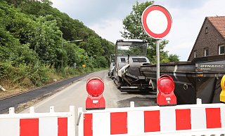 Die Fahrbahn der Bundesstraße 61 ist bis auf Restarbeiten nahezu fertig. - Nicole Sielermann Die Fahrbahn der Bundesstraße 61 ist bis auf Restarbeiten nahezu fertig. - Nicole Sielermann