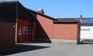 Das Feuerwehrgerätehaus in Vörden grenzt unmittelbar an die Fleischerei von Franz Hecker. - Alexander Graßhoff Das Feuerwehrgerätehaus in Vörden grenzt unmittelbar an die Fleischerei von Franz Hecker. - Alexander Graßhoff