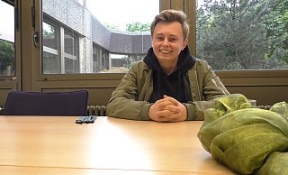 Bastian Kneuper erzählt im Reckenberg-Berufskolleg von seinem geplanten USA-Aufenthalt. - Judith Gladow Bastian Kneuper erzählt im Reckenberg-Berufskolleg von seinem geplanten USA-Aufenthalt. - Judith Gladow