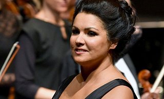 Steht wegen ihrer angeblicher Nähe zum russischen Präsidenten Wladimir Putin in der Kritik: Anna Netrebko. - Barbara Gindl/APA/dpa Steht wegen ihrer angeblicher Nähe zum russischen Präsidenten Wladimir Putin in der Kritik: Anna Netrebko. - Barbara Gindl/APA/dpa