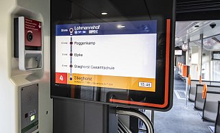 Eine von einer KI erzeugte männliche Stimme sagt jetzt die Haltestellen in den Stadtbahnen an. - Jörg Dieckmann Eine von einer KI erzeugte männliche Stimme sagt jetzt die Haltestellen in den Stadtbahnen an. - Jörg Dieckmann