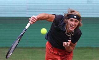 Tennis-Ass Alexander Zverev spielt auch gerne Golf. - Friso Gentsch/dpa Tennis-Ass Alexander Zverev spielt auch gerne Golf. - Friso Gentsch/dpa