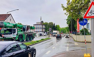 Ab hier soll es nach dem Umbau 2027 einen breiten Radweg, die Veloroute, neben einer etwas schmaleren, weiter einspurigen Fahrbahn gen Halle gehen. - Kurt Ehmke Ab hier soll es nach dem Umbau 2027 einen breiten Radweg, die Veloroute, neben einer etwas schmaleren, weiter einspurigen Fahrbahn gen Halle gehen. - Kurt Ehmke