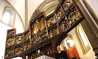 Annina Ligniez (v.l.), Olav Heinemann und Tabea Fuhr laden zum Altargeburtstag ein. - Andreas Sundermeier Annina Ligniez (v.l.), Olav Heinemann und Tabea Fuhr laden zum Altargeburtstag ein. - Andreas Sundermeier