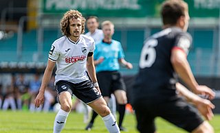Mael Corboz führte den Sportclub auch im Westfalenpokal gegen Wattenscheid als Kapitän an. - Teresa Kröger Mael Corboz führte den Sportclub auch im Westfalenpokal gegen Wattenscheid als Kapitän an. - Teresa Kröger