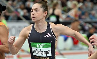 Gina Lückenkemper muss ihre Hallensaison vorzeitig beenden. - Uli Deck/dpa Gina Lückenkemper muss ihre Hallensaison vorzeitig beenden. - Uli Deck/dpa