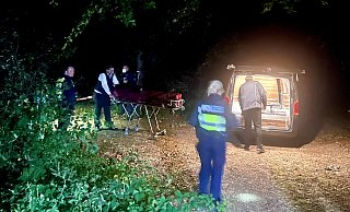 In einem Waldstück in Kölkebeck im Kreis Gütersloh hatten Spaziergänger verdächtige Beobachtungen gemacht und die Polizei verständigt. Die fand dort tatsächlich eine Leiche. - Wolfgang Wotke In einem Waldstück in Kölkebeck im Kreis Gütersloh hatten Spaziergänger verdächtige Beobachtungen gemacht und die Polizei verständigt. Die fand dort tatsächlich eine Leiche. - Wolfgang Wotke