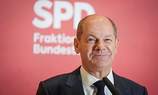 Die Koalitionsverhandlungen von SPD, Grünen und FDP biegen offenbar in eine Zielgerade ein. Olaf Scholz zeigt sich zufrieden. - Foto: Kay Nietfeld/dpa Die Koalitionsverhandlungen von SPD, Grünen und FDP biegen offenbar in eine Zielgerade ein. Olaf Scholz zeigt sich zufrieden. - Foto: Kay Nietfeld/dpa
