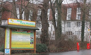 Die Klinik "Porta Westfalica" in der Oeynhausener Schweiz. - Ulf Hanke Die Klinik "Porta Westfalica" in der Oeynhausener Schweiz. - Ulf Hanke