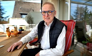 Der Gütersloher Manfred Schubert begleitet als Mentor junge Berufseinsteiger. - Andreas Frücht Der Gütersloher Manfred Schubert begleitet als Mentor junge Berufseinsteiger. - Andreas Frücht