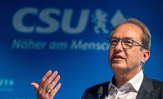 CSU-Landesgruppenchef Alexander Dobrindt übt scharfe Kritik an der Bundesregierung. - Peter Kneffel/dpa CSU-Landesgruppenchef Alexander Dobrindt übt scharfe Kritik an der Bundesregierung. - Peter Kneffel/dpa