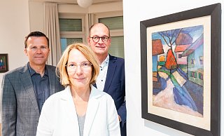 Gast-Kurator Rainer Stamm (r.), Stella Ahlers und Christian Torner (beide Stiftung Ahlers Pro Arte) freuen sich, die Gabriele-Münter-Ausstellung in den neuen Räumen präsentieren zu können, - Ralf Bittner Gast-Kurator Rainer Stamm (r.), Stella Ahlers und Christian Torner (beide Stiftung Ahlers Pro Arte) freuen sich, die Gabriele-Münter-Ausstellung in den neuen Räumen präsentieren zu können, - Ralf Bittner