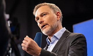 Christian Lindner hat die Ministerien zum Sparen aufgerufen, mehrere Ressorts fordern allerdings mehr Geld. - Hannes P. Albert/dpa Christian Lindner hat die Ministerien zum Sparen aufgerufen, mehrere Ressorts fordern allerdings mehr Geld. - Hannes P. Albert/dpa