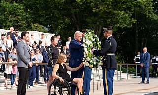 Trump: Abzug aus Afghanistan ist peinlichster Moment in der Geschichte der USA - Alex Brandon/AP/dpa Trump: Abzug aus Afghanistan ist peinlichster Moment in der Geschichte der USA - Alex Brandon/AP/dpa