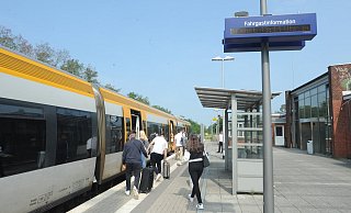 Linie mit Besonderheit: Manche Züge der Eurtobahn zwischen Rahden und Bielefeld sind pünktlich. Für die Mehrheit gilt das nicht, denn die Pünktlichkeitsquote liegt bei nur 37,8 Prozent. - Joern Spreen-Ledebur Linie mit Besonderheit: Manche Züge der Eurtobahn zwischen Rahden und Bielefeld sind pünktlich. Für die Mehrheit gilt das nicht, denn die Pünktlichkeitsquote liegt bei nur 37,8 Prozent. - Joern Spreen-Ledebur