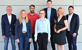 Sieben Spitzenkandidaten hat die FDP für den Stadtrat von Rheda-Wiedenbrück benannt. Es sind Michael zur Heiden (v.l.), Carola Oesselke, Simon Gerhard, Berit Seidel, Patrick Büker, Manuela Schwartz und Dirk Bursian. - FDP Sieben Spitzenkandidaten hat die FDP für den Stadtrat von Rheda-Wiedenbrück benannt. Es sind Michael zur Heiden (v.l.), Carola Oesselke, Simon Gerhard, Berit Seidel, Patrick Büker, Manuela Schwartz und Dirk Bursian. - FDP
