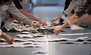 Karlsruhe: Die Bundestagswahl 2021 in Berlin muss teilweise wiederholt werden. - Sebastian Gollnow/dpa Karlsruhe: Die Bundestagswahl 2021 in Berlin muss teilweise wiederholt werden. - Sebastian Gollnow/dpa
