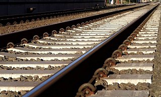 Die Bahn Richtung Endstation Stieghorst als der Stadtbahnfahrer die Gefahrt erkannte. - Pexels Die Bahn Richtung Endstation Stieghorst als der Stadtbahnfahrer die Gefahrt erkannte. - Pexels
