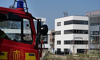 Beim Krankenhausversorger Paderlog ist beim Umpacken eine Flasche mit einem Inhalationsgas beschädigt worden. - Ralph Meyer Beim Krankenhausversorger Paderlog ist beim Umpacken eine Flasche mit einem Inhalationsgas beschädigt worden. - Ralph Meyer
