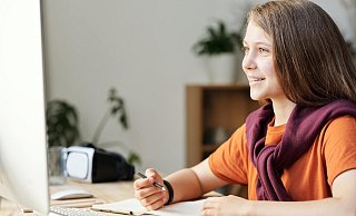 Damit das Distanzlernen klappt, muss die Technik laufen. Und daran hat es in Paderborn bisher oft gehapert. - Julia Cameron/Pexels Damit das Distanzlernen klappt, muss die Technik laufen. Und daran hat es in Paderborn bisher oft gehapert. - Julia Cameron/Pexels